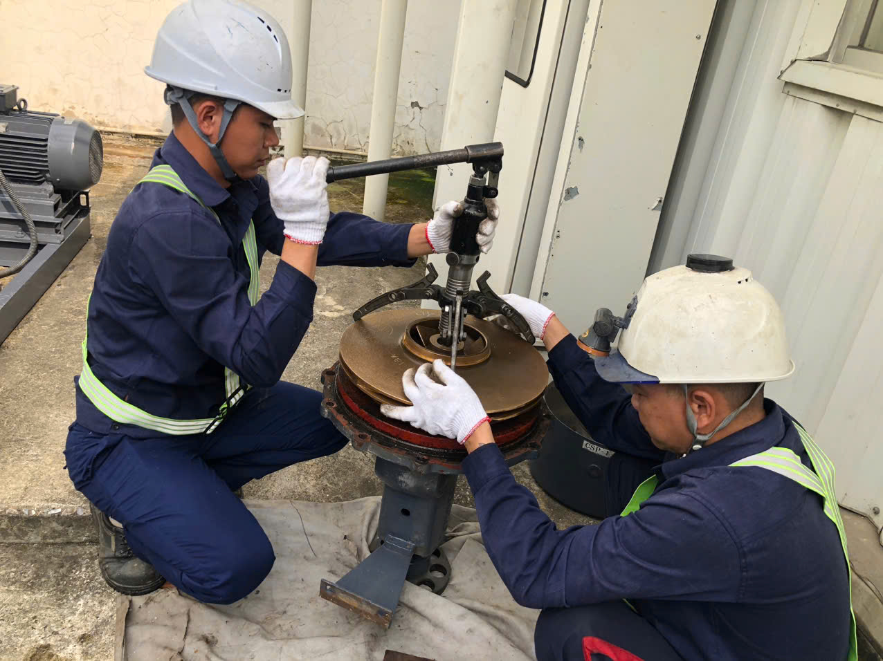 MÁY BƠM CÔNG NGHIỆP PHÁT RA TIẾNG ỒN LỚN PHẢI LÀM SAO?