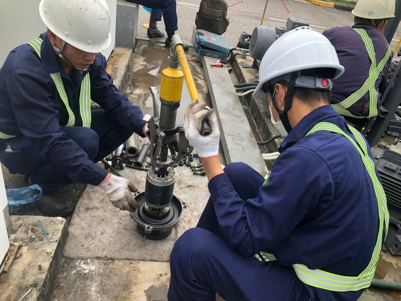 SỬA CHỮA VÀ THAY THẾ BẠC ĐẠN MÁY BƠM CÔNG NGHIỆP.