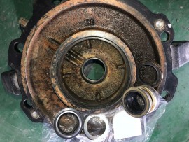 NGUYÊN NHÂN RÒ RỈ PHỚT MÁY BƠM VÀ CÁCH THAY THẾ KHẮC PHỤC.