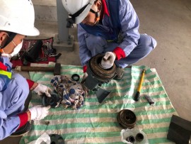 PHỚT MÁY BƠM BỊ RÒ RỈ – GIẢI PHÁP THAY THẾ HIỆU QUẢ TỪ IPS.