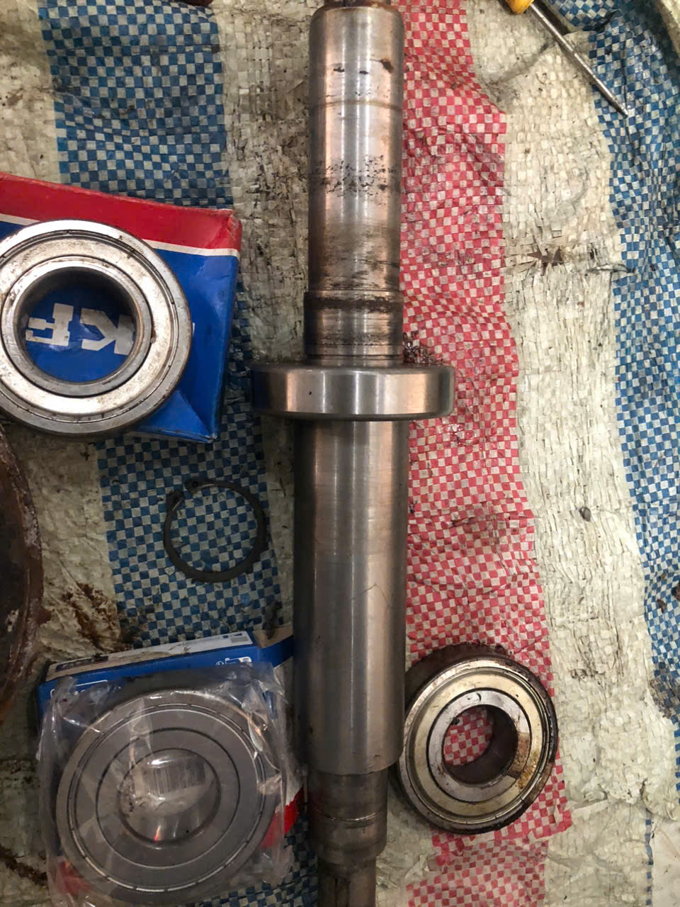 CÁC NGUYÊN NHÂN KHIẾN VÒNG BI MÁY BƠM BỊ HỎNG NHANH VÀ CÁCH KHẮC PHỤC TRIỆT ĐỂ.