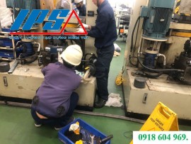MÁY ÉP THỦY LỰC BỊ RUNG MẠNH: NGUYÊN NHÂN VÀ GIẢI PHÁP TỪ DỊCH VỤ IPS.